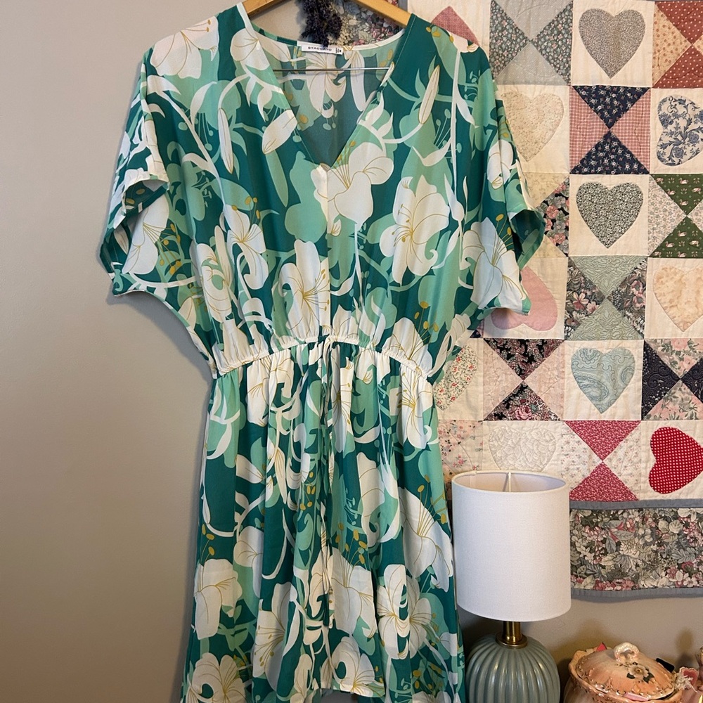 Staccato Green Floral Midi Dress